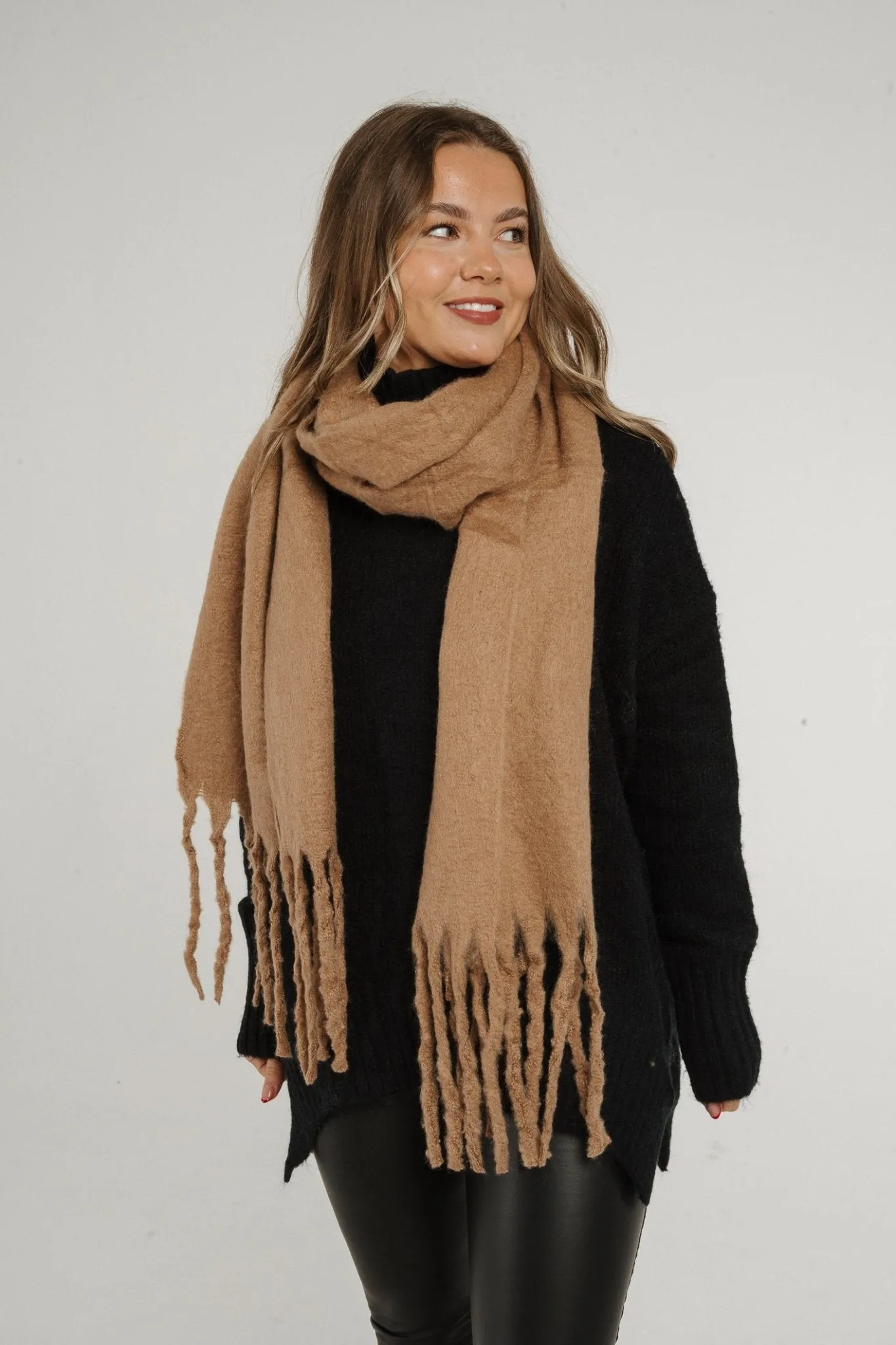 Amber Tassel Scarf In Camel