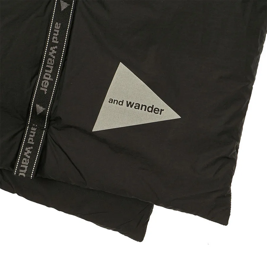 And Wander Primaloft Rip Muffler Black