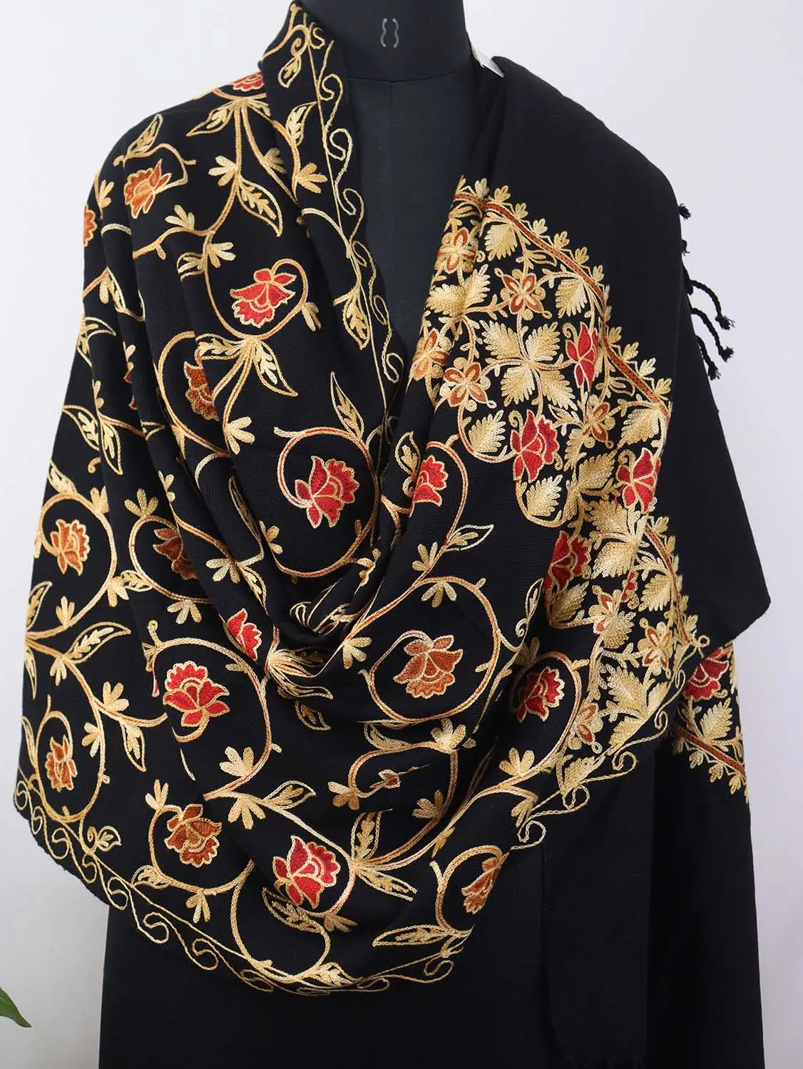 Black Embroidered Kashmiri Aari Work Woollen Stole