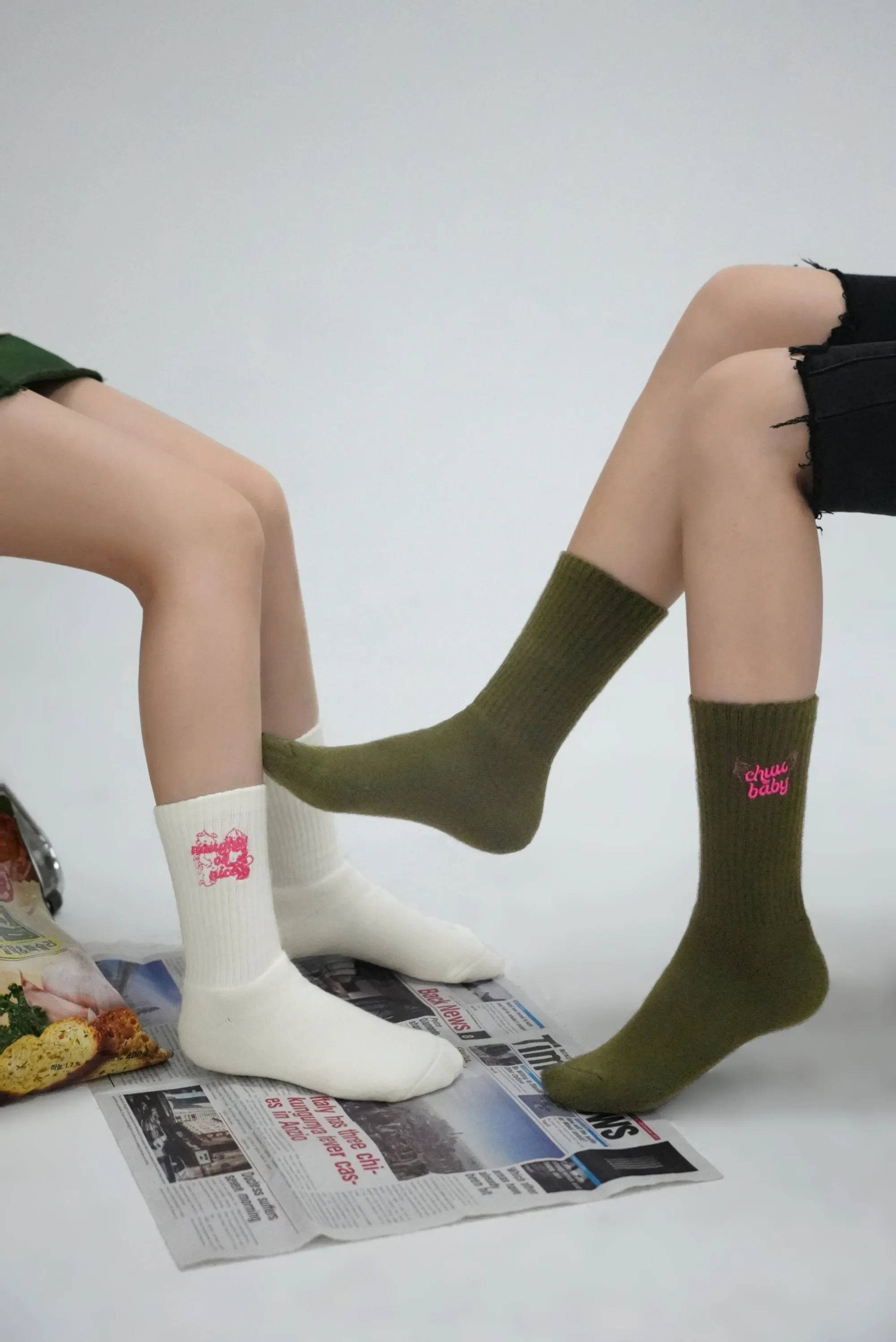 Chuu Lettering Embroidery Socks