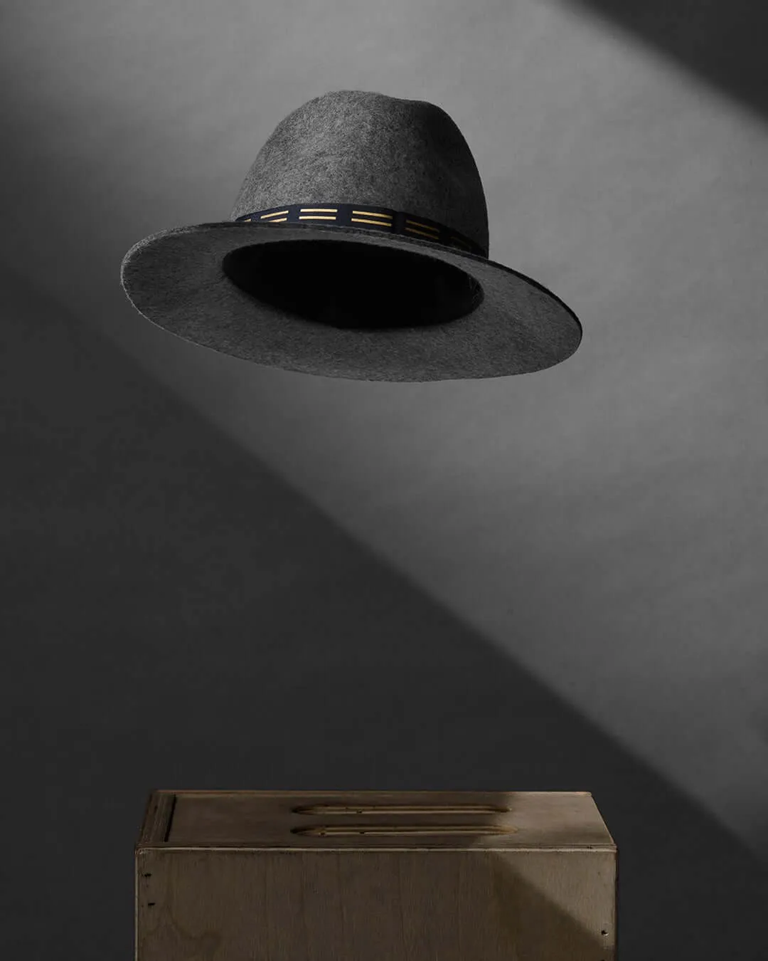 EdW Trimmed Felted Wool Fedora