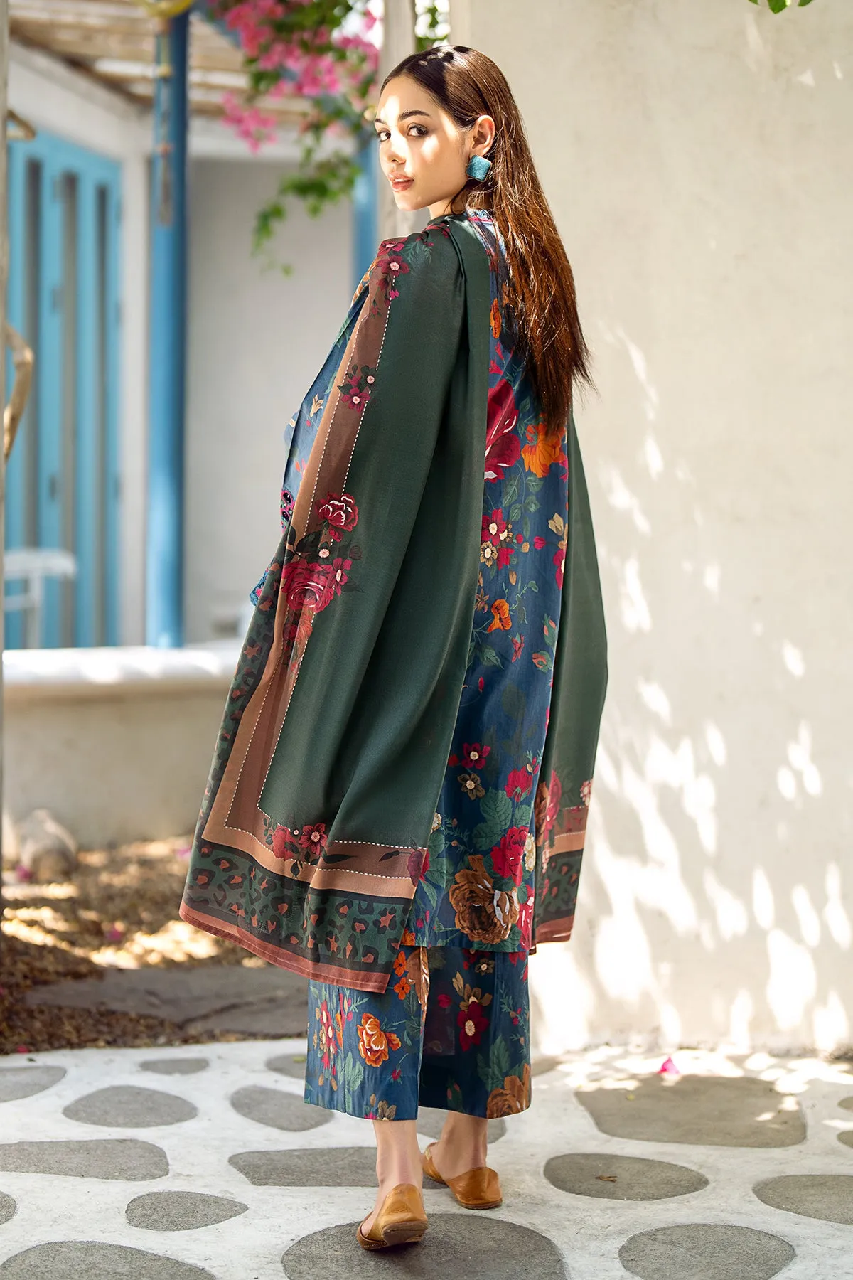 EMBROIDERED PRINTED LAWN UF-548