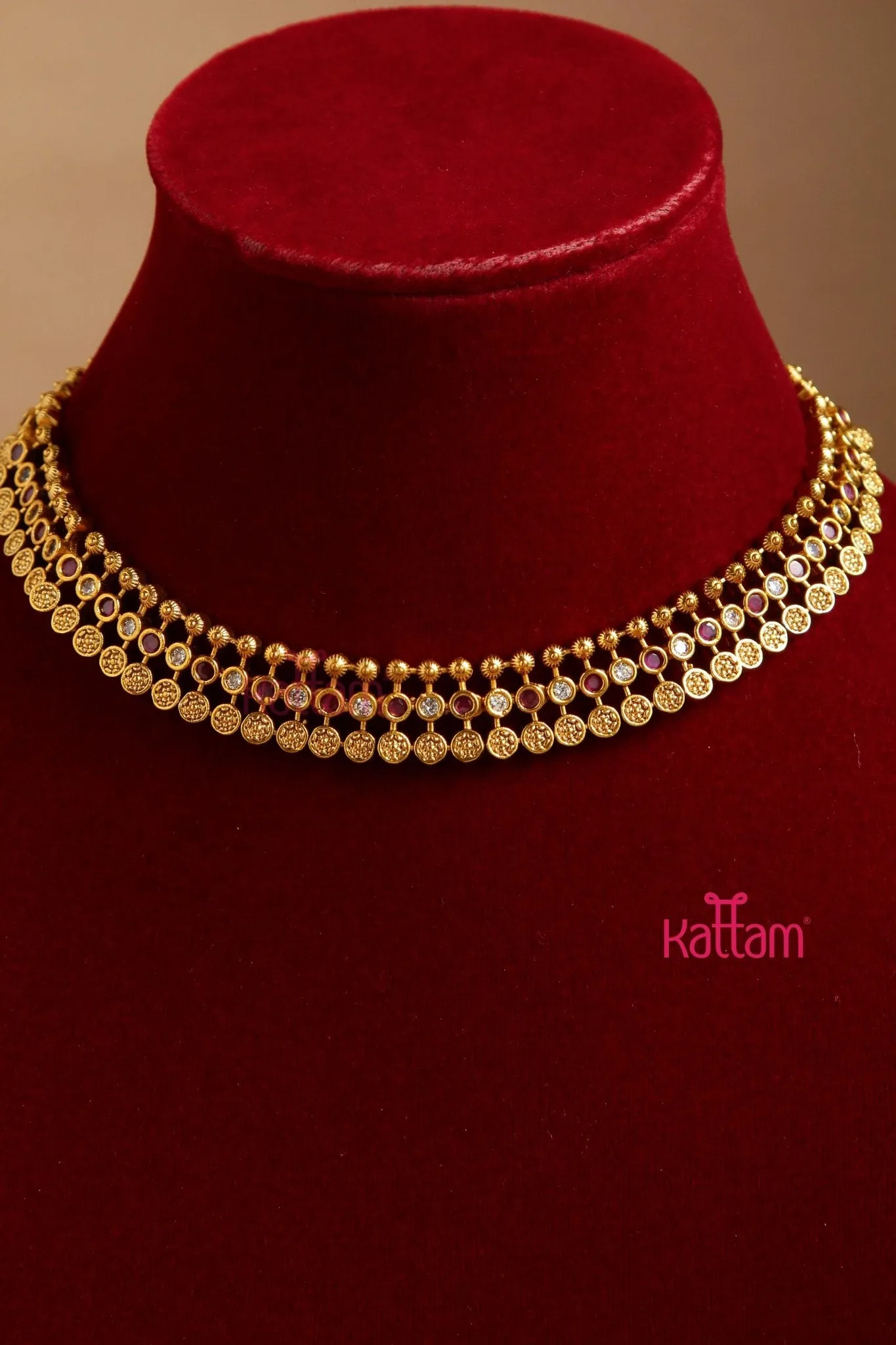 Goldtone Patterned Ruby Choker