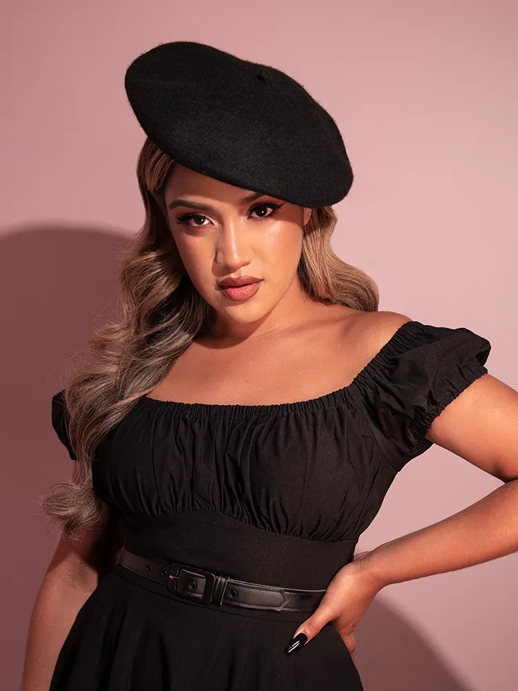 Vintage-Style Beret in Black