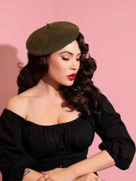 Vintage-Style Beret in Olive Green